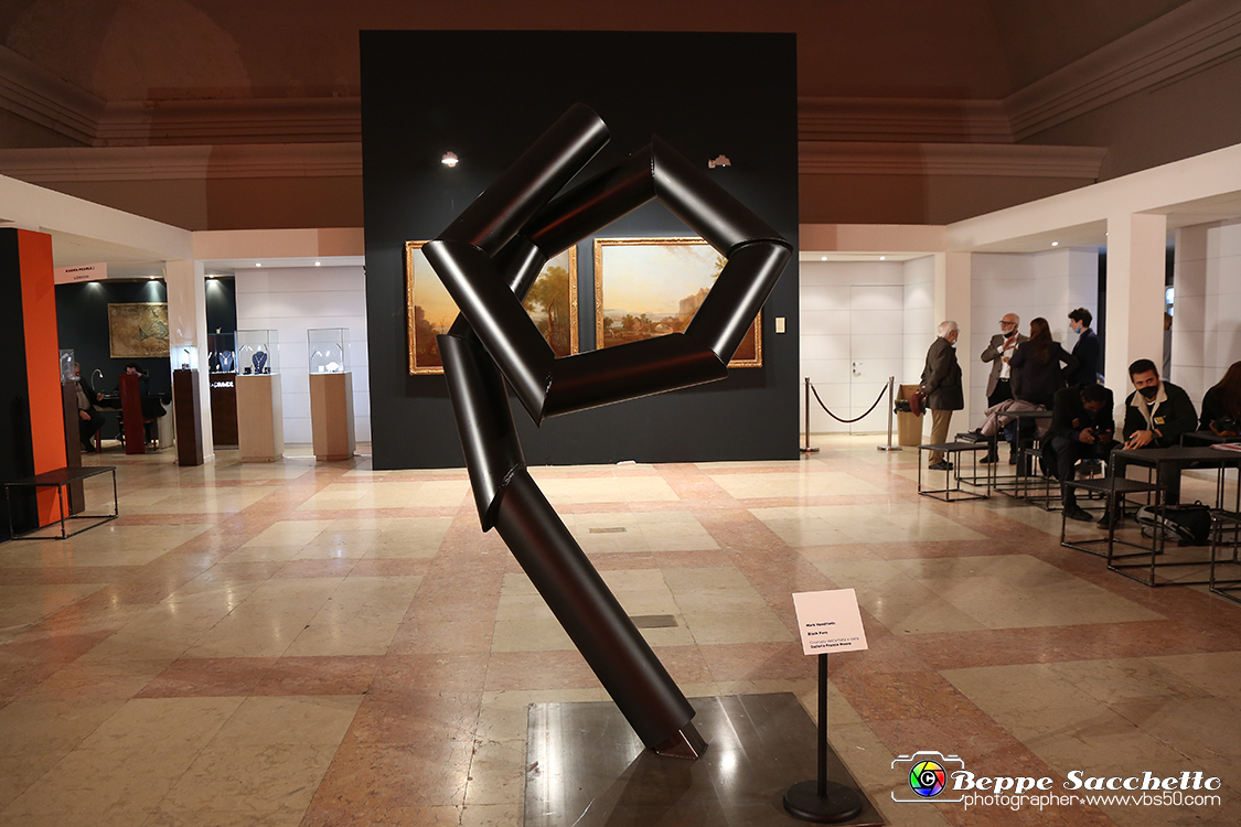 VBS_3482 - APART - Art & Antiques Fair.jpg